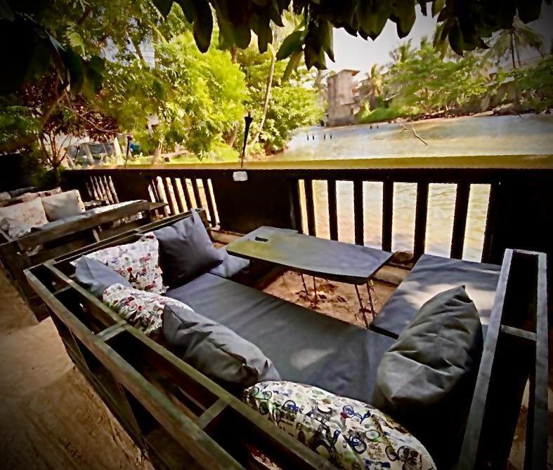 Westeros House & Hub Unawatuna Extérieur photo