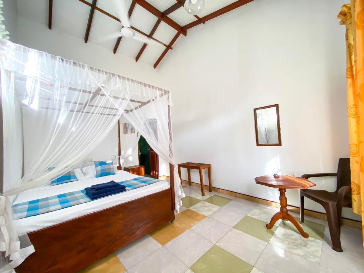 Westeros House & Hub Unawatuna Extérieur photo